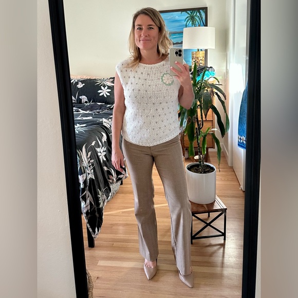 VINTAGE embroidered sweater vest. - Picture 6 of 6